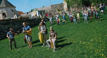 N3O Akustika vyráža na druhý ročník pouličného turné