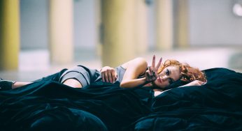 NAJOČAKÁVANEJŠÍ DEBUT ROKA JE TU: Emma Drobná predstavuje svoj prvý singel Smile