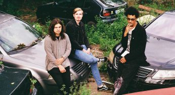 Mladé slovenské trio Small Town Life vydáva svoj dlho pripravovaný album Common Grey