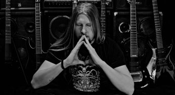 Kominár v objatí death metalu. Jozef Kováč z Bloody Redemption koketuje s elektronikou