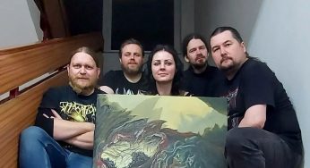 Ako jedna z mála z triedy sa tešila na hodiny výtvarnej výchovy. Jana „Goddess“ Varadyová dnes maľuje kapelám obaly albumov