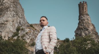 Alan Bartuš pokrstí svoj debutový sólový album