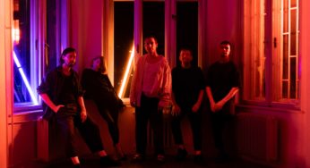 Bad Karma Boy opäť našli radosť z hudby a vydávajú svoj štvrtý štúdiový album Noc Na Zemi
